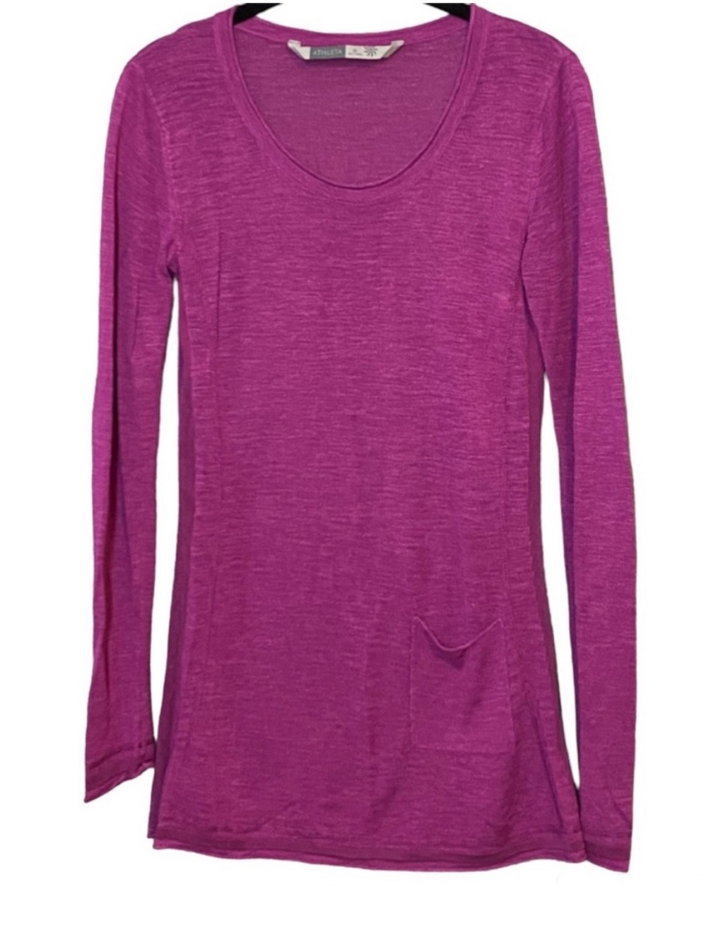 Athleta Vintage Linen Blend Scoop Neck Medium Long Sleeve Top Fuchsia